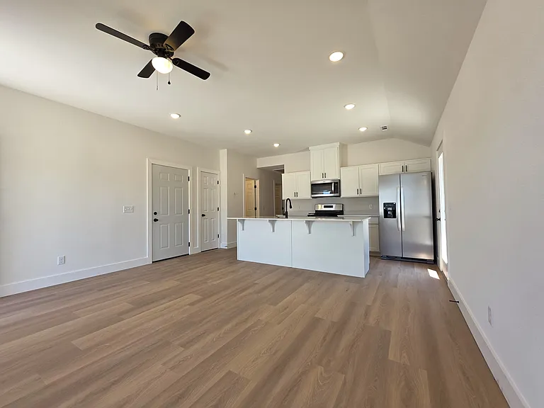 97 W Rainsong St — Photo 8