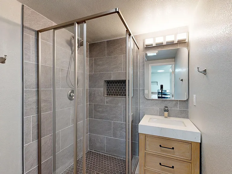 1614 Clinton Rd #B — Photo 5