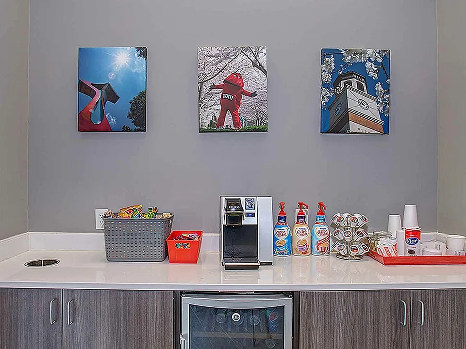 Refresh and rejuvenate in this stylishly equipped apartment corner.