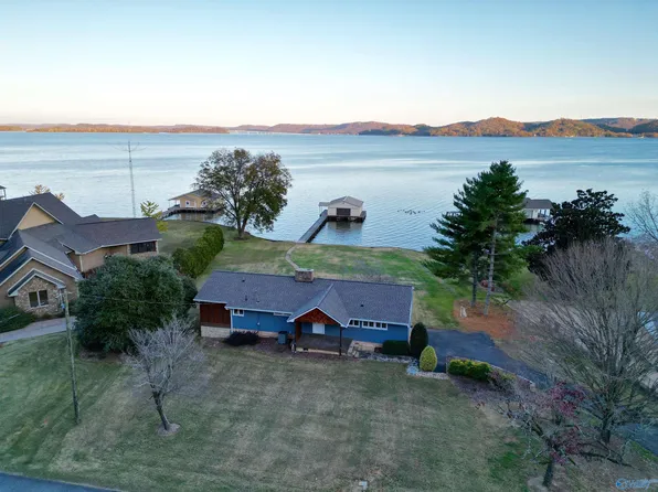 650 Browns Creek Rd, Guntersville, AL 35976