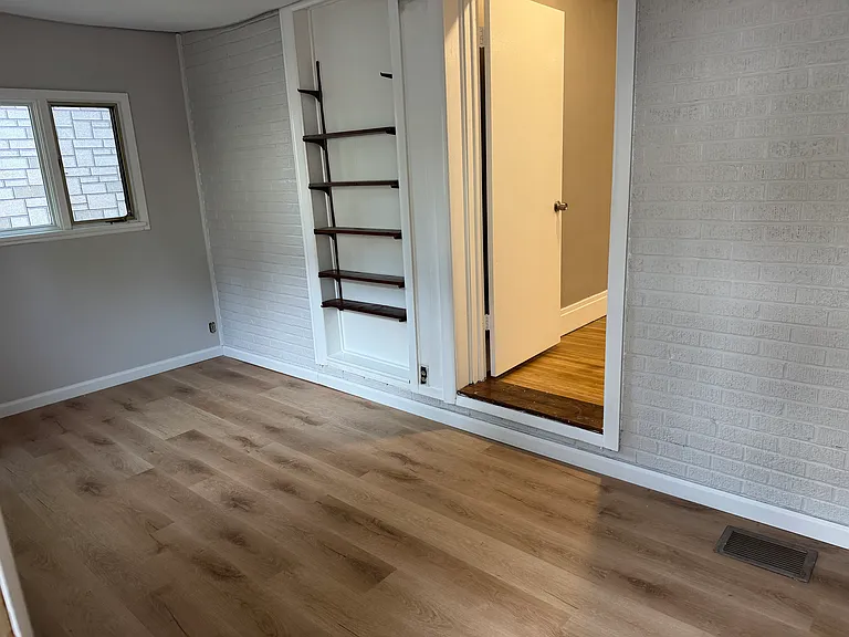145 Southside Pkwy #4 — Photo 11