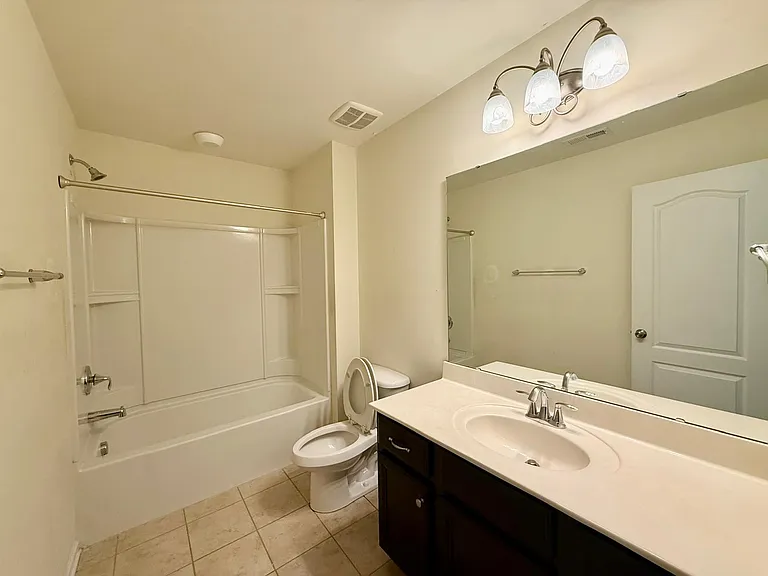 7021 Broughton Ln — Photo 17