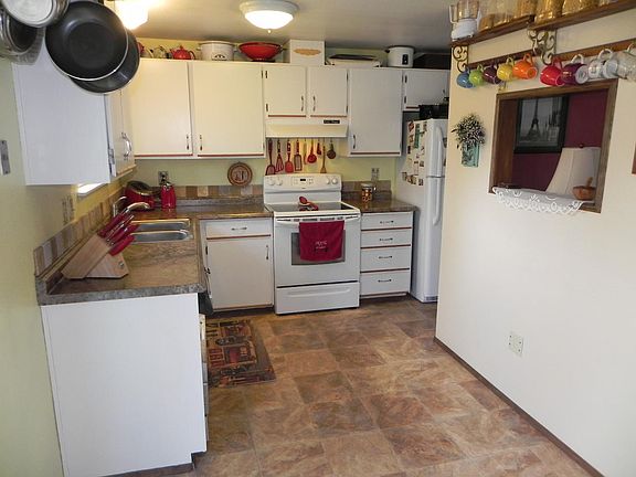 5th image of 3613 N Villard St