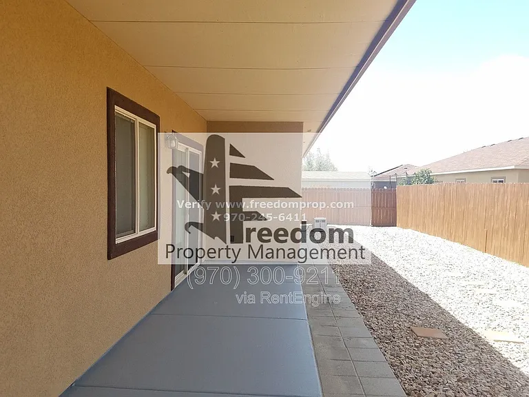 1187 Cherrywood Ave — Photo 12