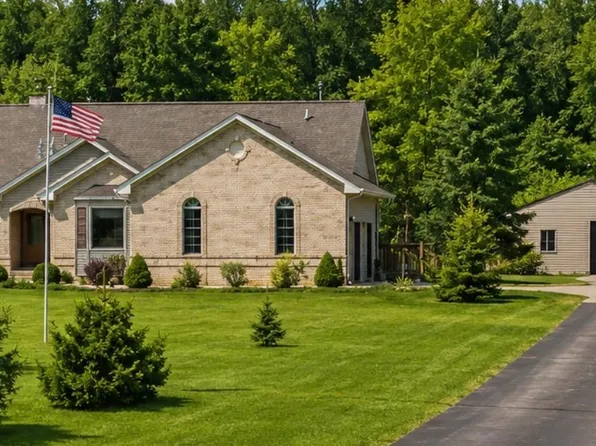 5406 Baldwin Rd, Swartz Creek, MI 48473