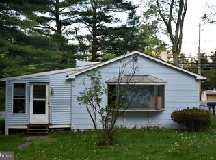 416 N Hunter Hwy, Drums, PA 18222