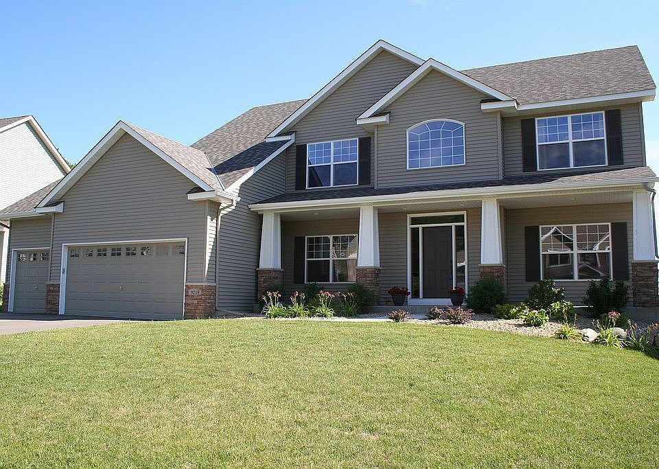 1st image of 9219 Woodland Dr