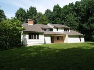 542 Charlestown Rd, Hampton, NJ 08827