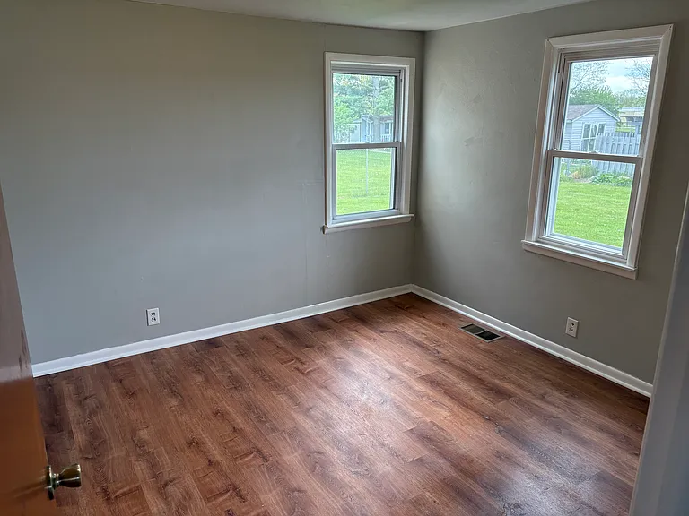 4173 E US Highway 40 — Photo 11