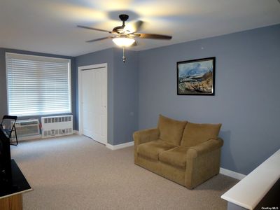 504 Merrick Rd APT 3A, Lynbrook, NY, 11563