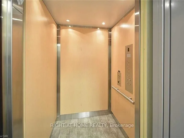 253 Albert St #405 — Photo 12