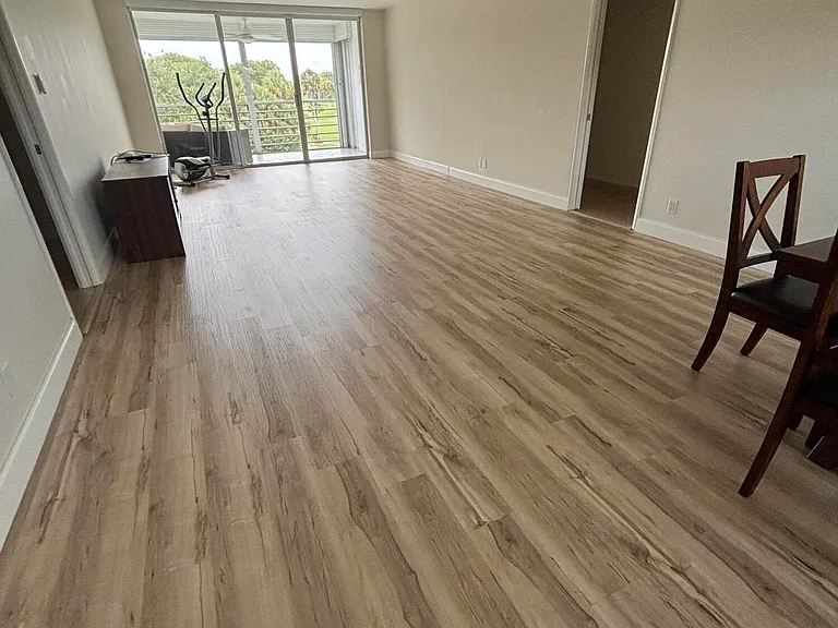 555 Oaks Ln #309 — Photo 5