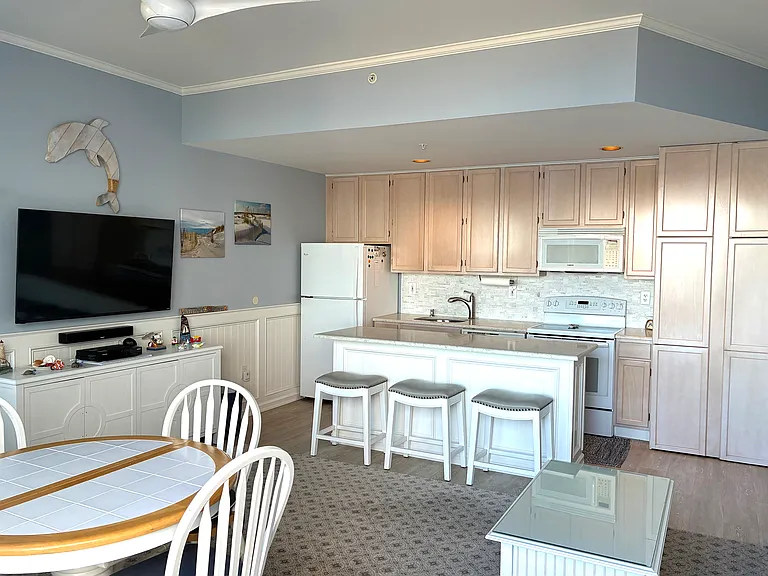 260 Dune Rd #120 — Photo 13