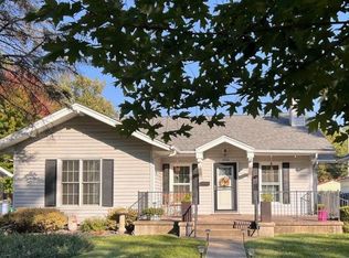 1820 S Park Ave, Leland Grove, IL 62704