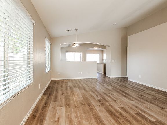 3rd image of 1994 S 172nd Ln