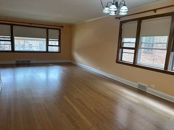 2nd image of 5354 W Montrose Ave #1