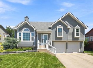 1038 N Logan St, Olathe, KS 66061