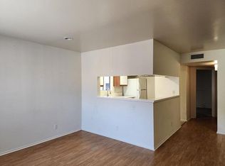 10849 Camarillo St, North Hollywood, CA 91602