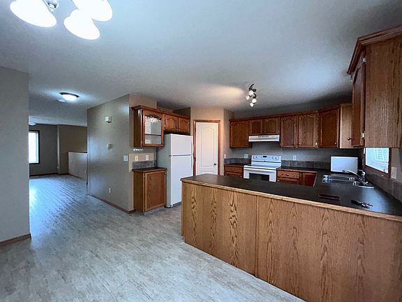 2nd image of 6225 Orr Dr #6225