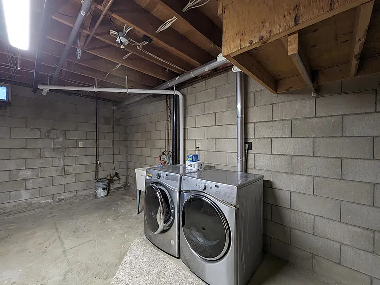 1754 S Cambridge Dr — Photo 11