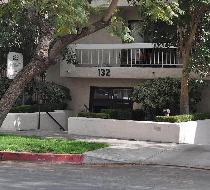 Front Vu of building