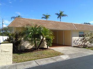337 Sky Loch Dr W, Dunedin, FL 34698