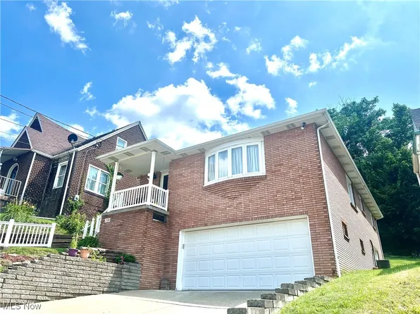 208 Hillcrest Rd, Weirton, WV 26062