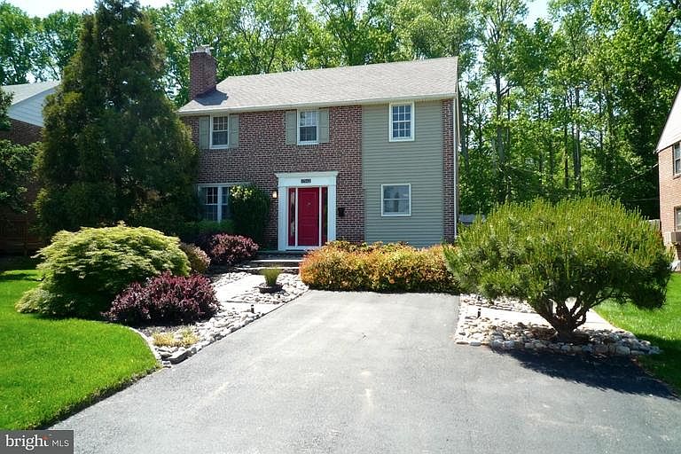 1st image of 1541 Seton Dr
