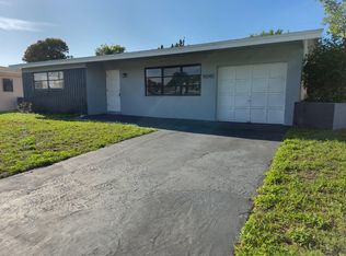 9040 NW 26th Pl, Fort Lauderdale, FL 33322