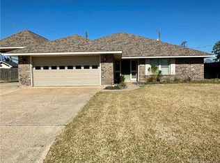 19 Hibiscus Rd, Sulphur, LA 70663