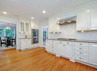 77 Pierce Dr, Pleasantville, NY 10570