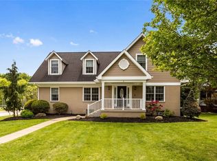 1 Suburban Ave, Carnegie, PA 15106