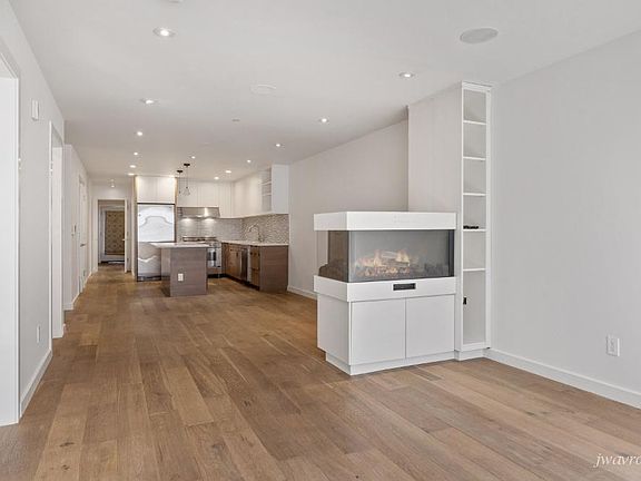 4th image of 56 Ringold St #C