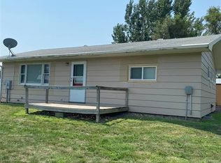 207 N Club St, Chamberlain, SD 57325