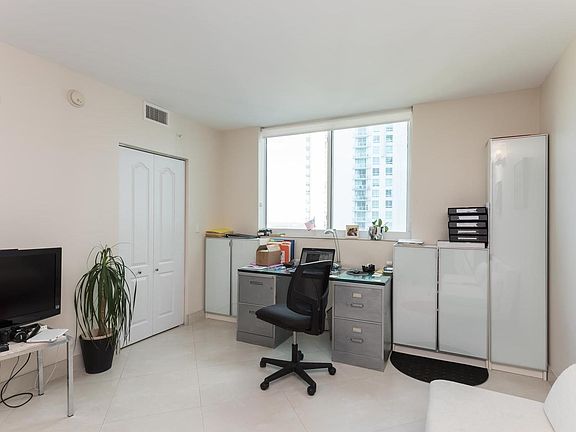 2nd image of 1800 N Bayshore Dr APT 2915