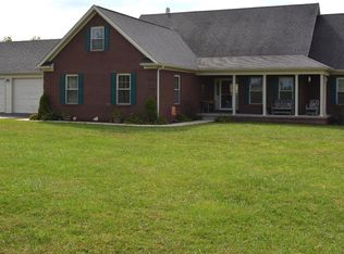684 Sparrow Ln, Harrodsburg, KY 40330