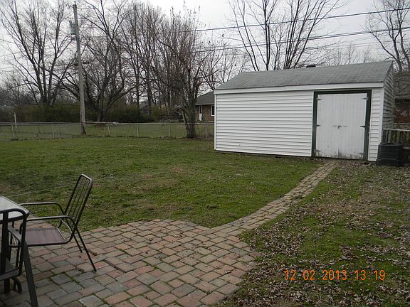3rd image of 72 Mark Ct
