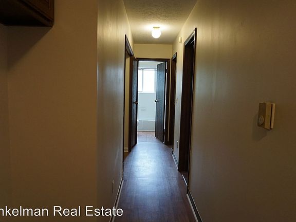 3rd image of 1412 Jackson Ln APT 1