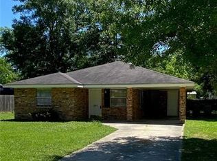 241 Live Oak St, Mandeville, LA 70448