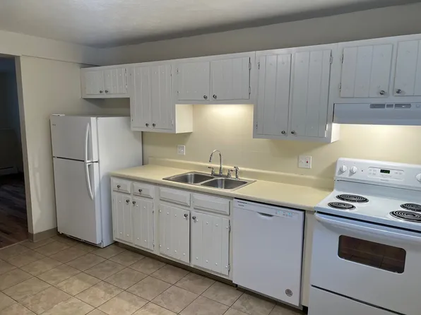 11 Briarwood Dr #1, Biddeford, ME 04005