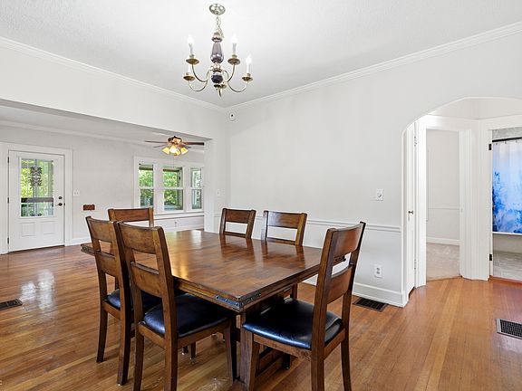 4th image of 5531 Carrollton Ave