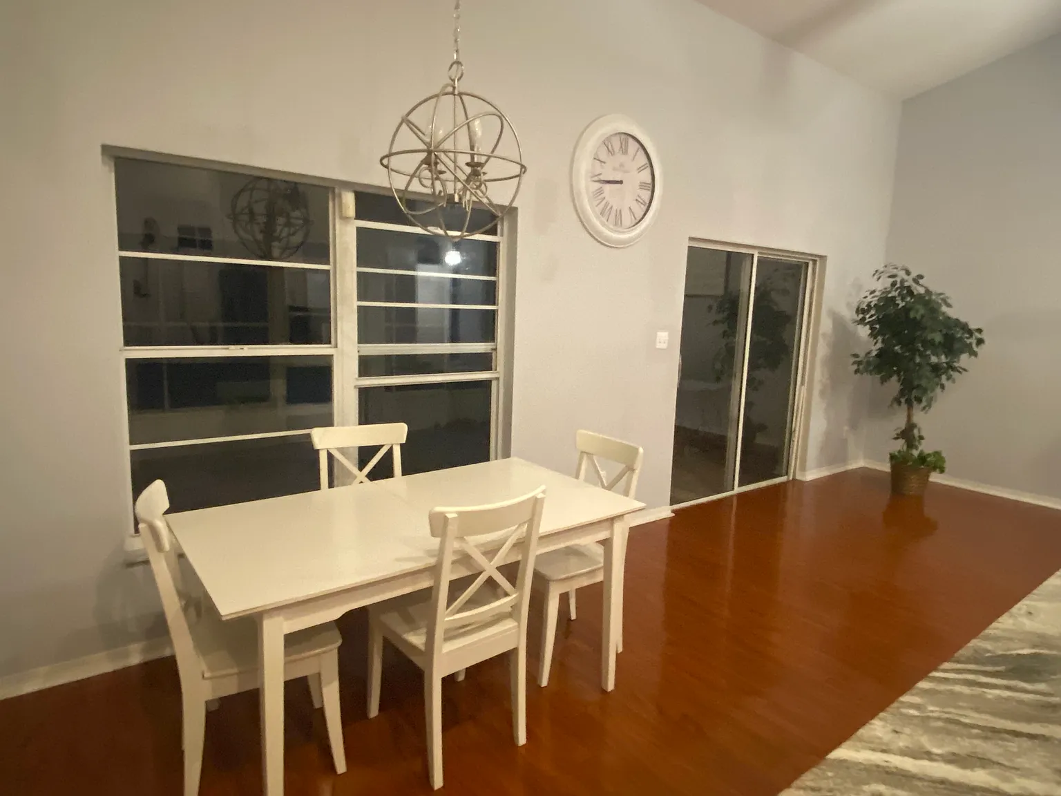 4 bed, 2359 sqft, $3,500 — Photo 4