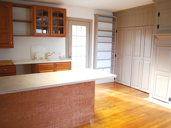 Kitchen door to large deck