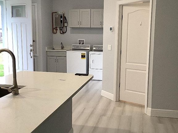 4th image of 2725 Borinquen Dr