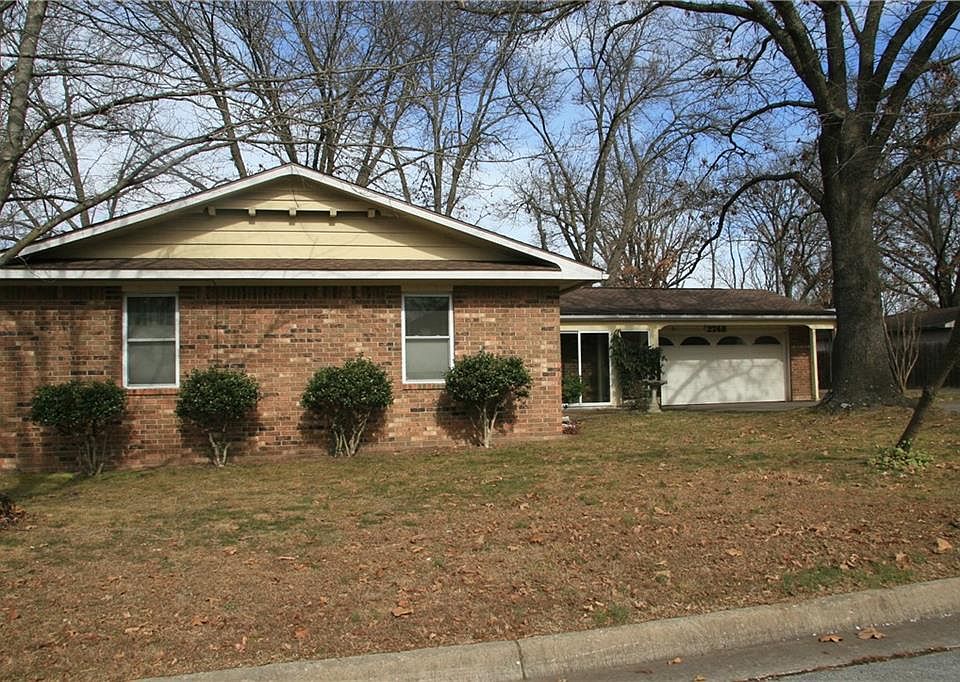 1st image of 2748 W White Oak Dr