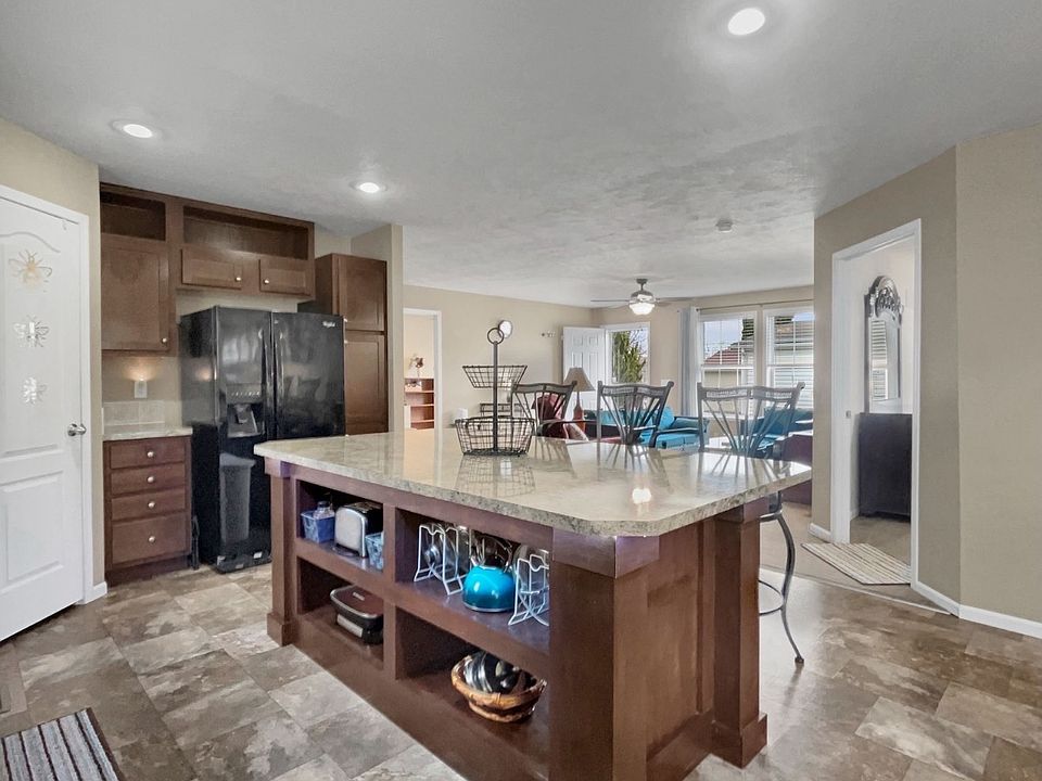 13596 Albany Ct, photo 18