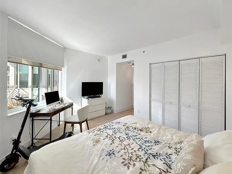 335 Biscayne Blvd #2905 — Photo 18