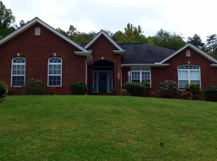 1378 Brookfield Dr, Morristown, TN 37814