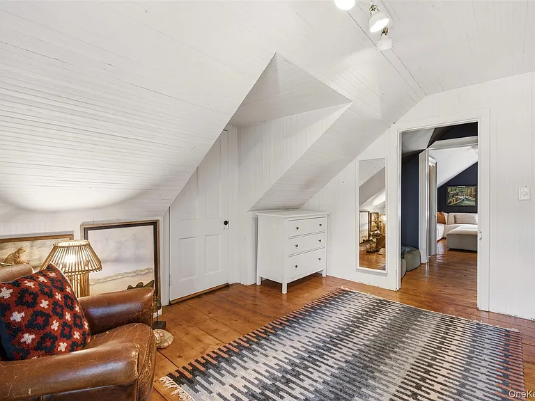 1394 Ridge Rd — Photo 31