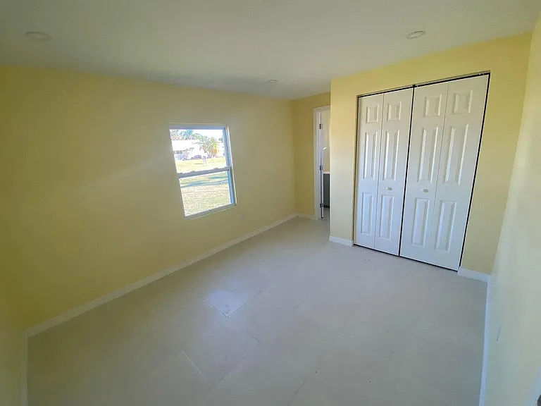 3633 SE 20th Ter — Photo 5